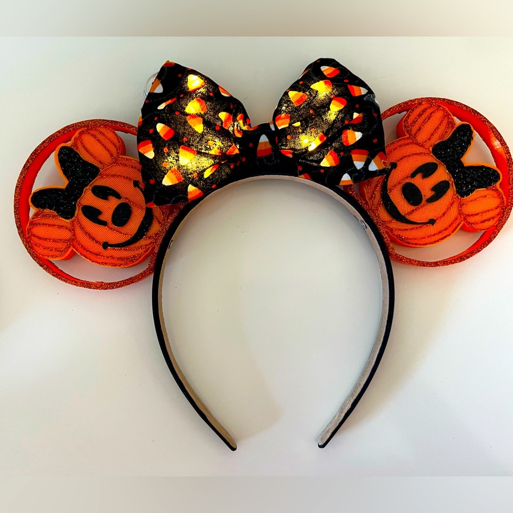 Pumpkin Mickey/Minnie Ears with Light Up Bow